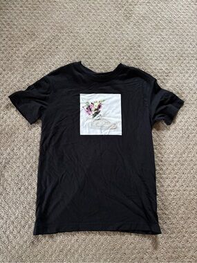Nike Women’s Flower T-Shirt